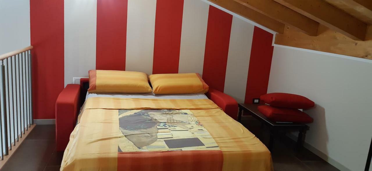 Dimora Rosso San Zeno - Wifi Veloce E Adatto Per Famiglie فيرونا المظهر الخارجي الصورة