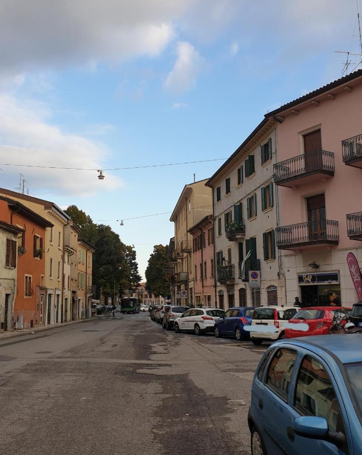 Dimora Rosso San Zeno - Wifi Veloce E Adatto Per Famiglie فيرونا المظهر الخارجي الصورة